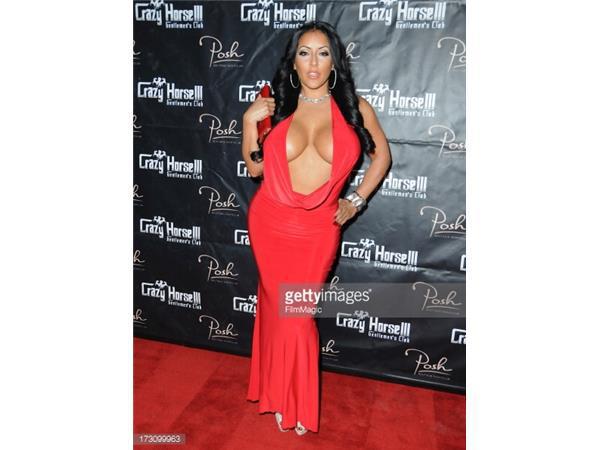 kiara mia red dress Kiara Mia Stacks Up Spring, Summer Projects