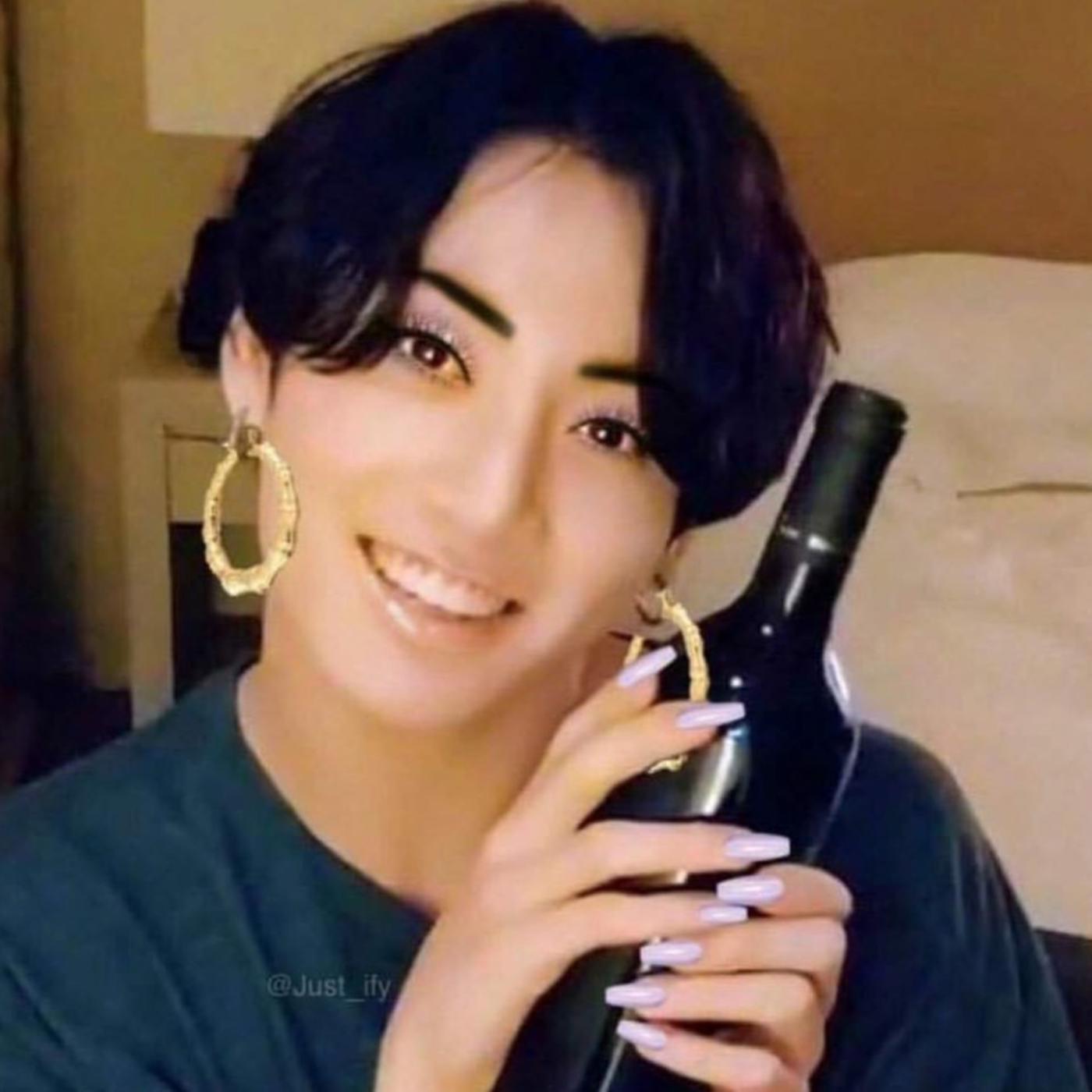 taehyung vape BTS' V has a habit of smoking electronic cigarettes, these are the proves main image 1
