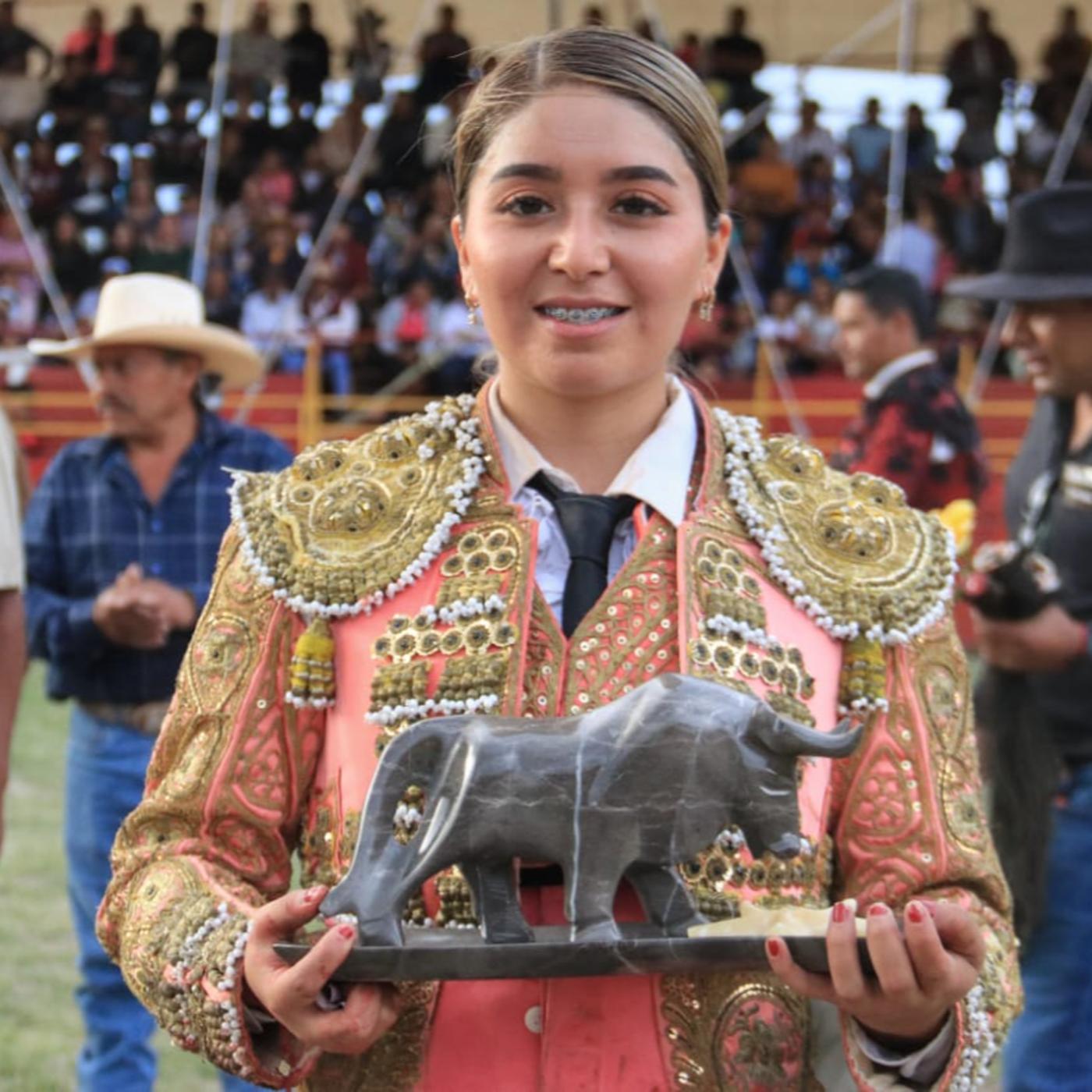 Luz Elena Martínez, lucha para ser torera - Ciudad Taurina de Edgar Mendoza  (podcast) | Listen Notes