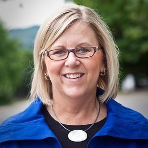 Dr. Julie Krull 
