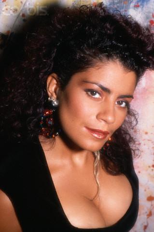 lisa velez net worth 2024