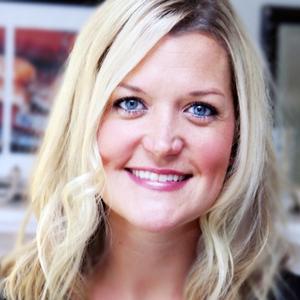 Shauna Niequist: Trading in Perfectionism for a Life of Peace and Connection