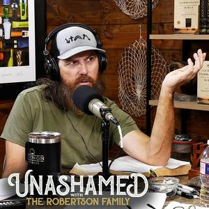 Ep 943 | Jase Unwittingly Draws a Crowd at Buc-ee’s & How to Handle Sex Scandals in Churches
